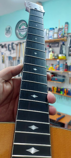Ferramentas profissionais de luthieria na oficina no Tucuruvi